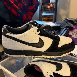 Nike Black and White Low-Top Sneakers